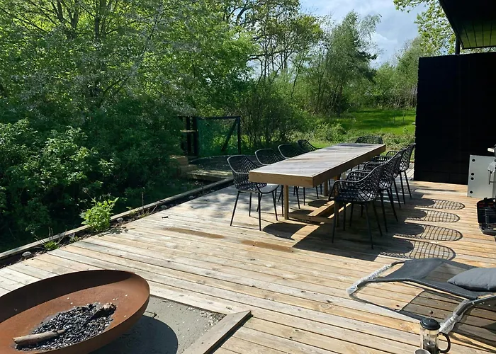 Nature Plot With Stream By Lohals Beach Сasa de vacaciones